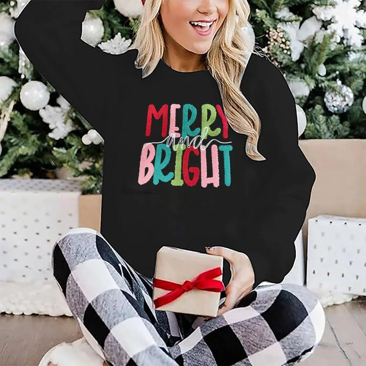 Merry Christmas Sweatshirts Women Merry And Bright Christmas Pullover Top Chenille Patch Letter Printed Xmas Gifts Top